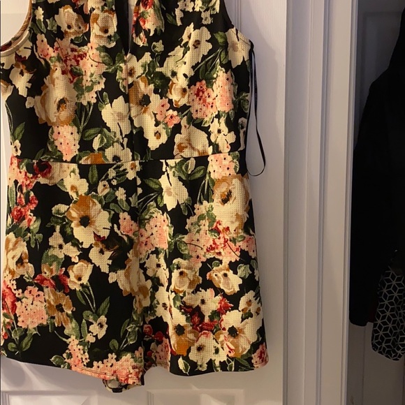 Romper - Picture 2 of 3